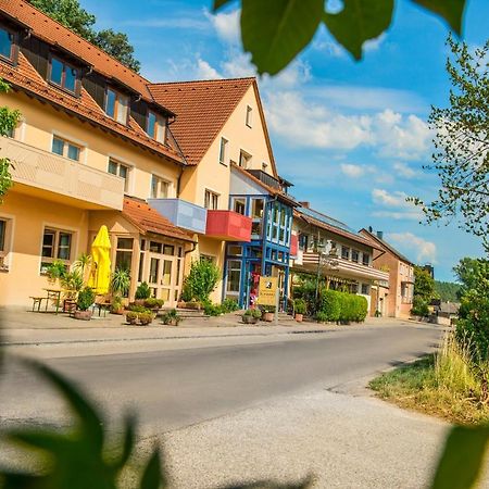 Landgasthof Schwarz Windsbach Экстерьер фото