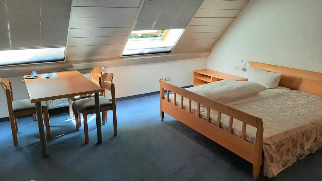 Landgasthof Schwarz Windsbach Экстерьер фото