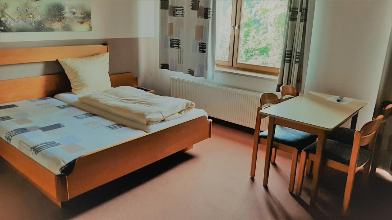 Landgasthof Schwarz Windsbach Экстерьер фото