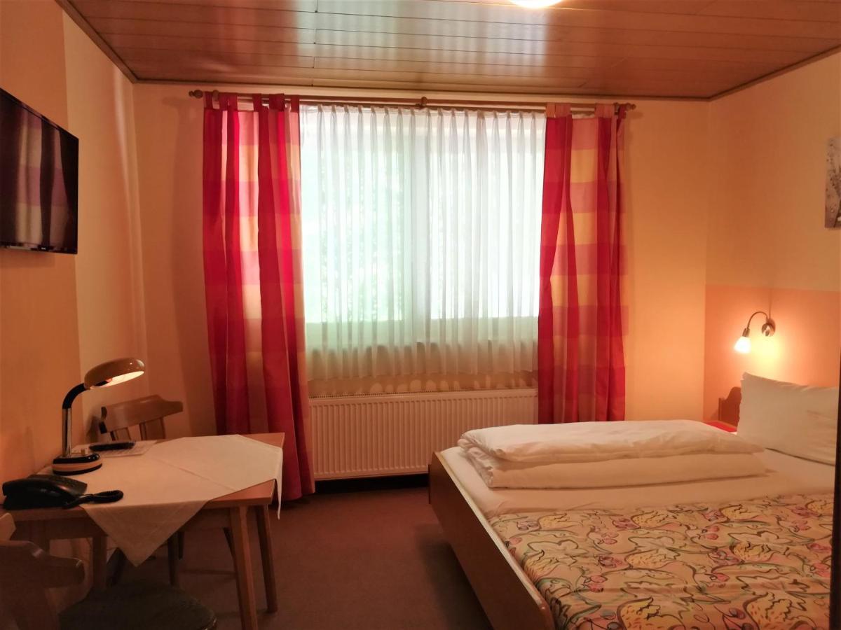Landgasthof Schwarz Windsbach Экстерьер фото