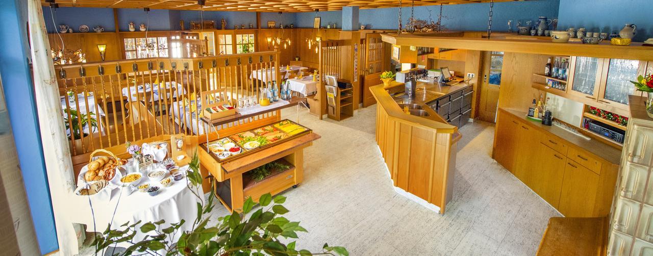 Landgasthof Schwarz Windsbach Экстерьер фото