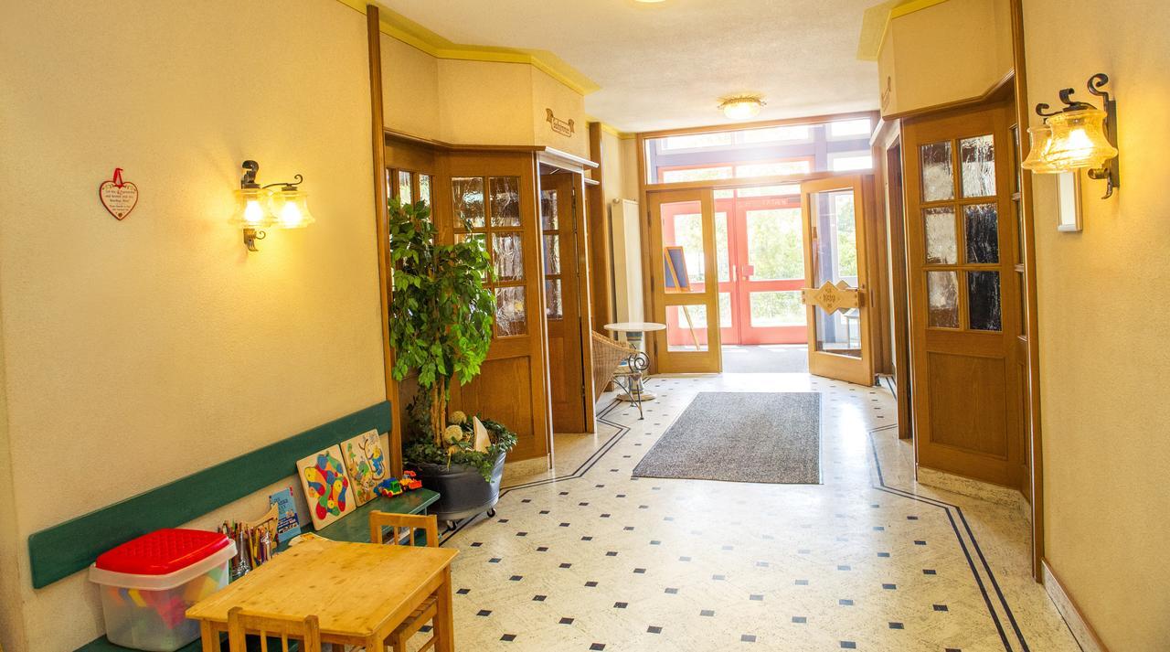 Landgasthof Schwarz Windsbach Экстерьер фото